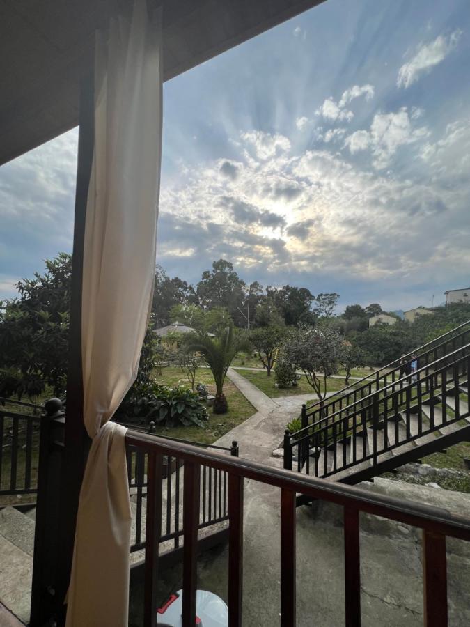 Gostievoi Dom Meri New Athos Exterior foto